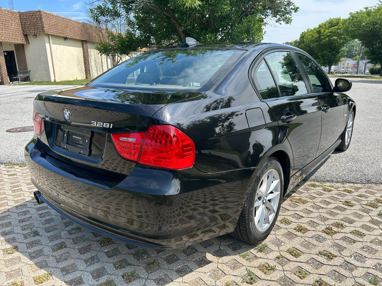 BMW 3-Series 328i xDrive 2010