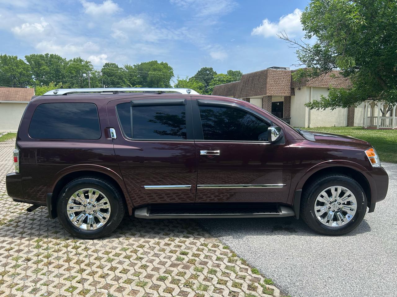Nissan Armada SV 4WD 2015