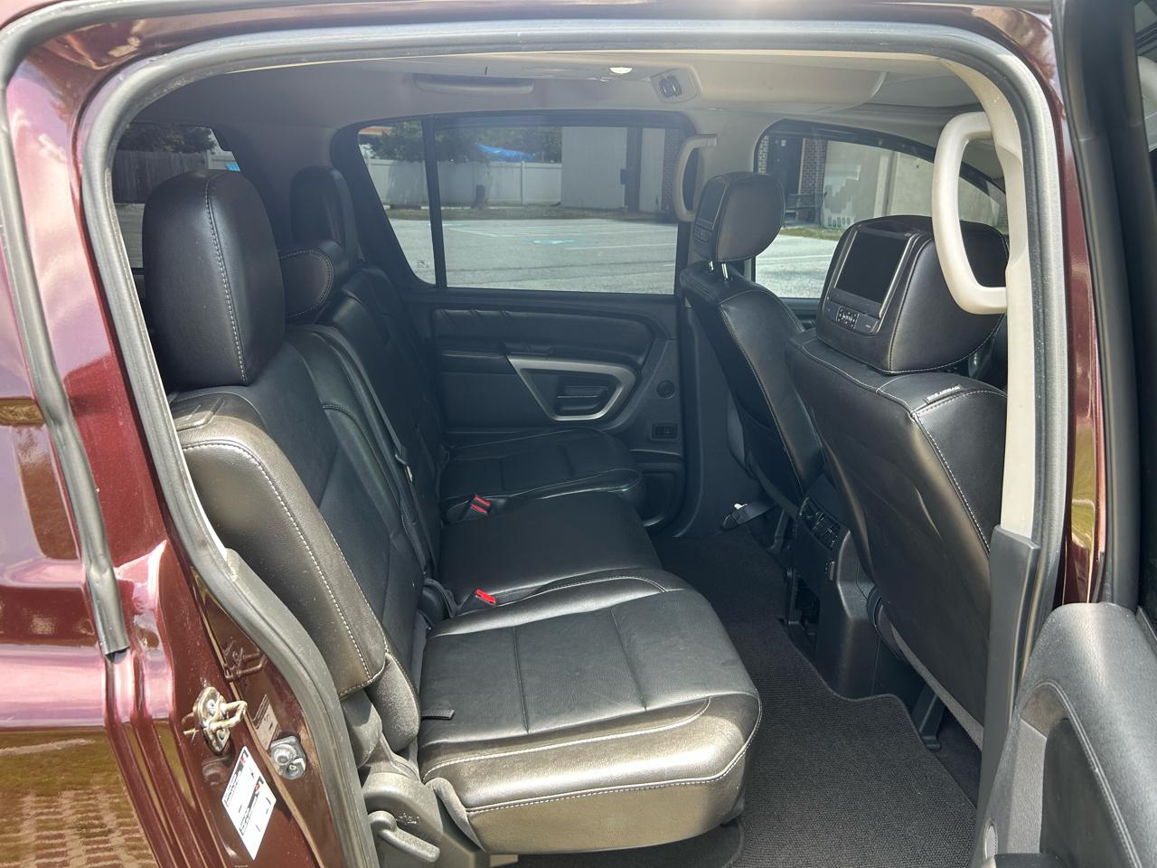 Nissan Armada SV 4WD 2015