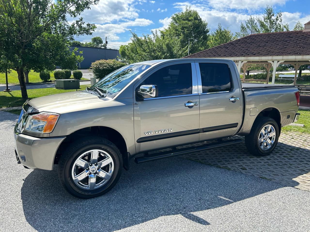 Nissan Titan LE Crew Cab 4WD 2007