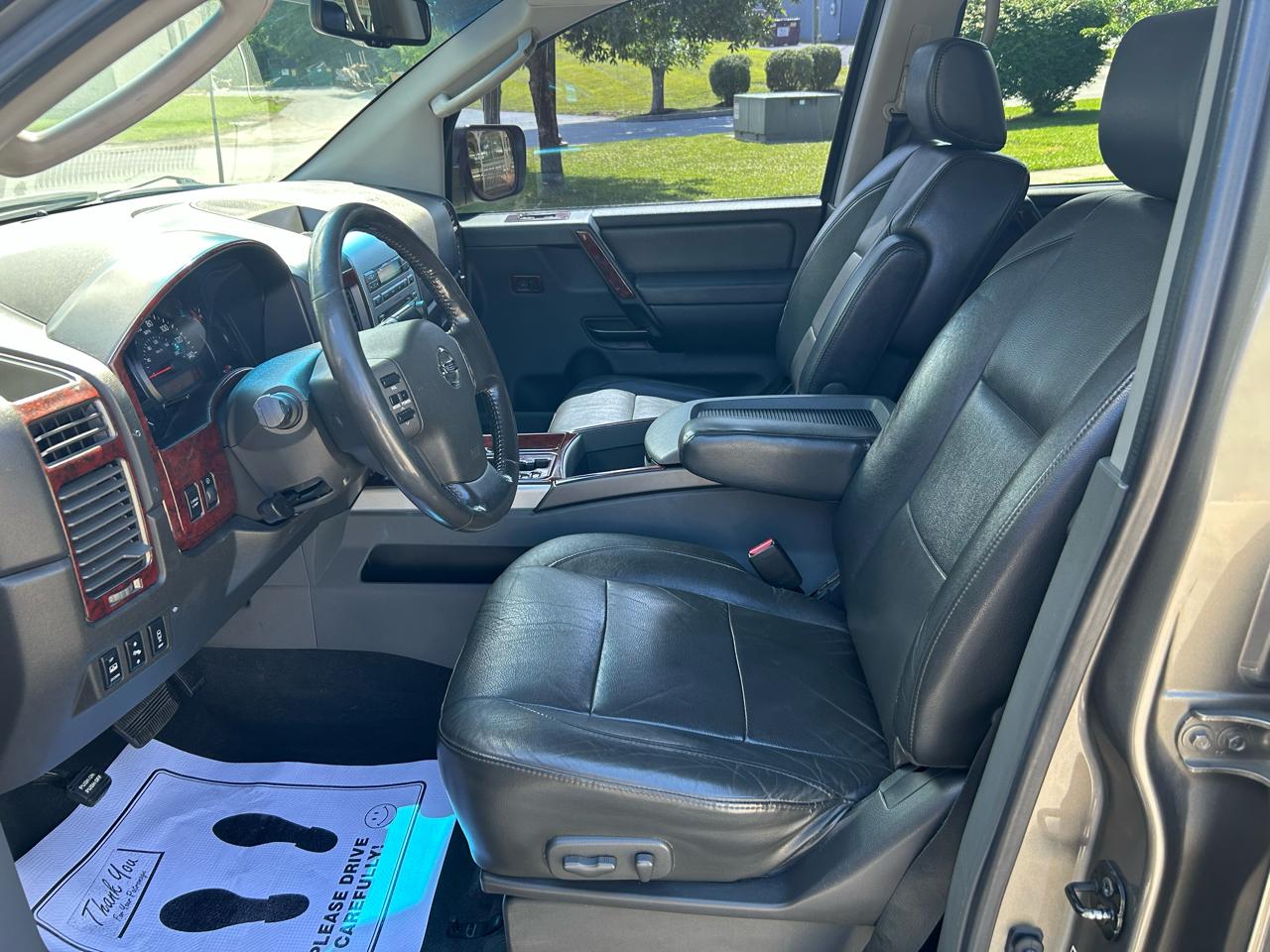 Nissan Titan LE Crew Cab 4WD 2007