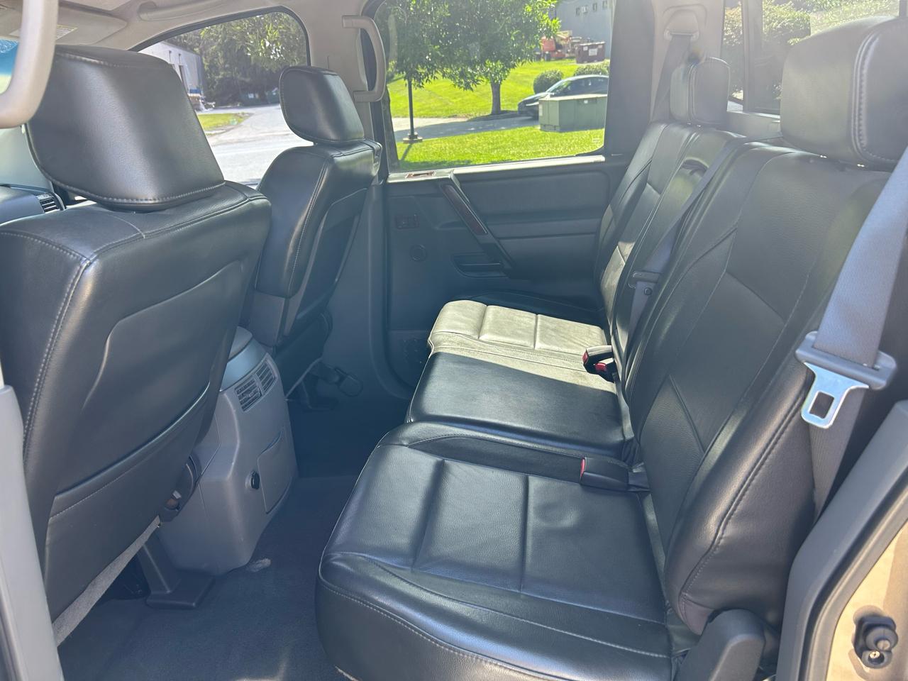 Nissan Titan LE Crew Cab 4WD 2007