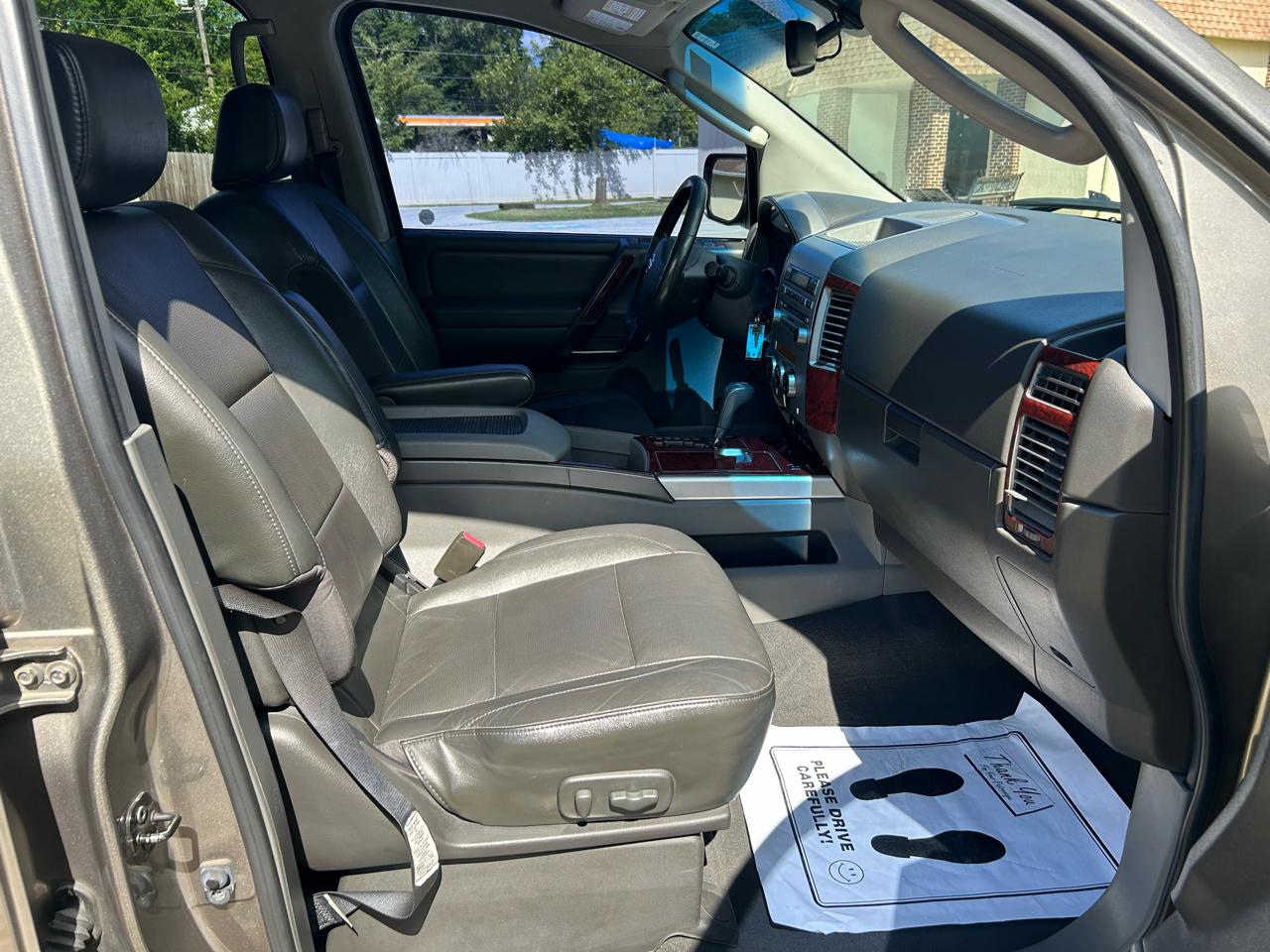Nissan Titan LE Crew Cab 4WD 2007