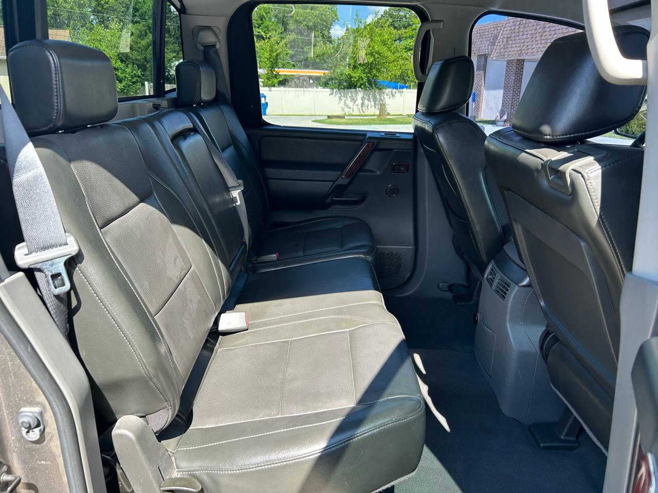 Nissan Titan LE Crew Cab 4WD 2007