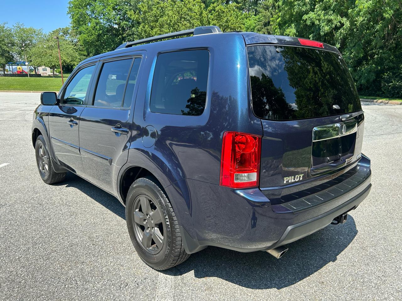 Honda Pilot EX-L 4WD 5-Spd AT 2011