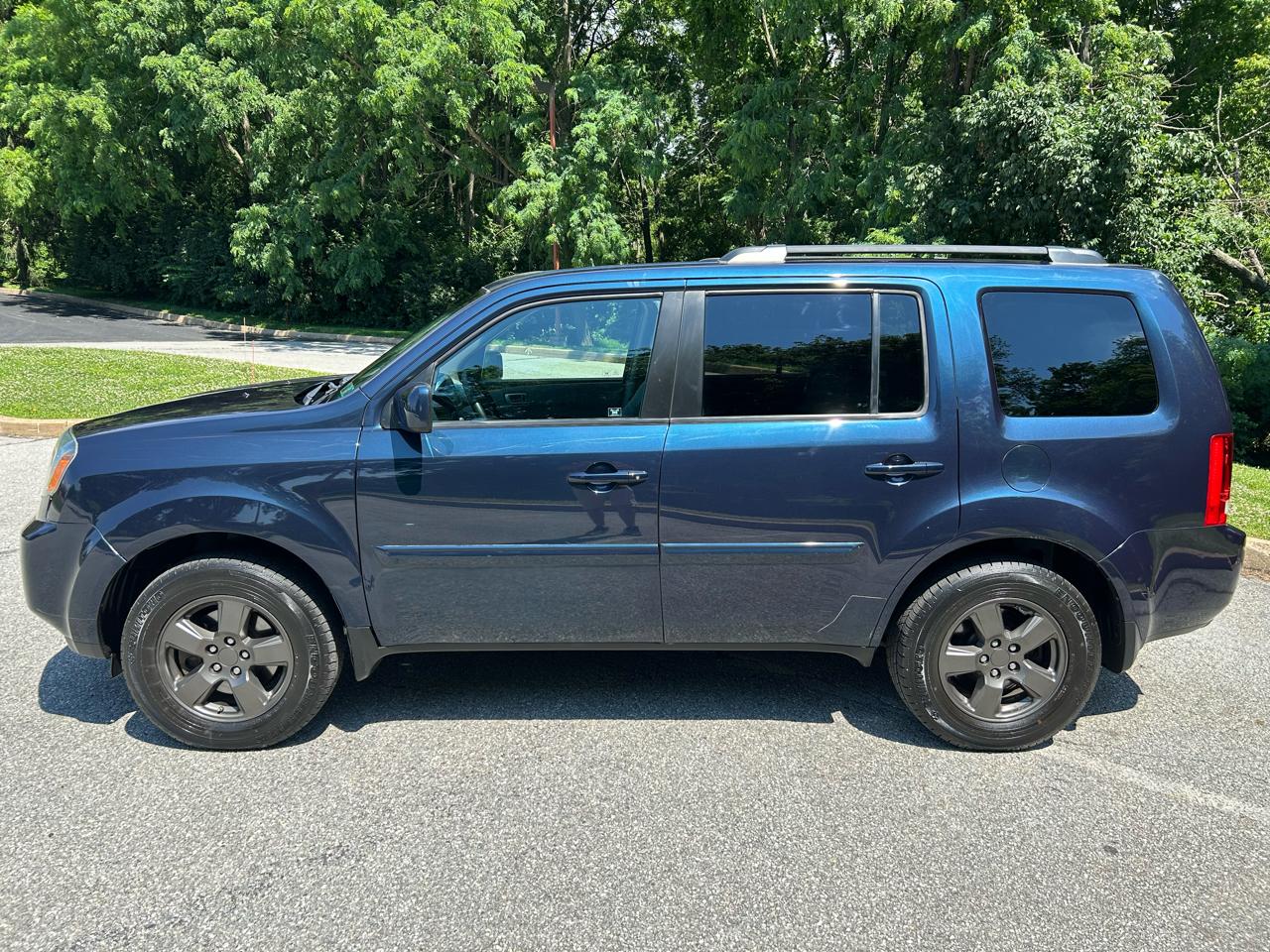 Honda Pilot EX-L 4WD 5-Spd AT 2011