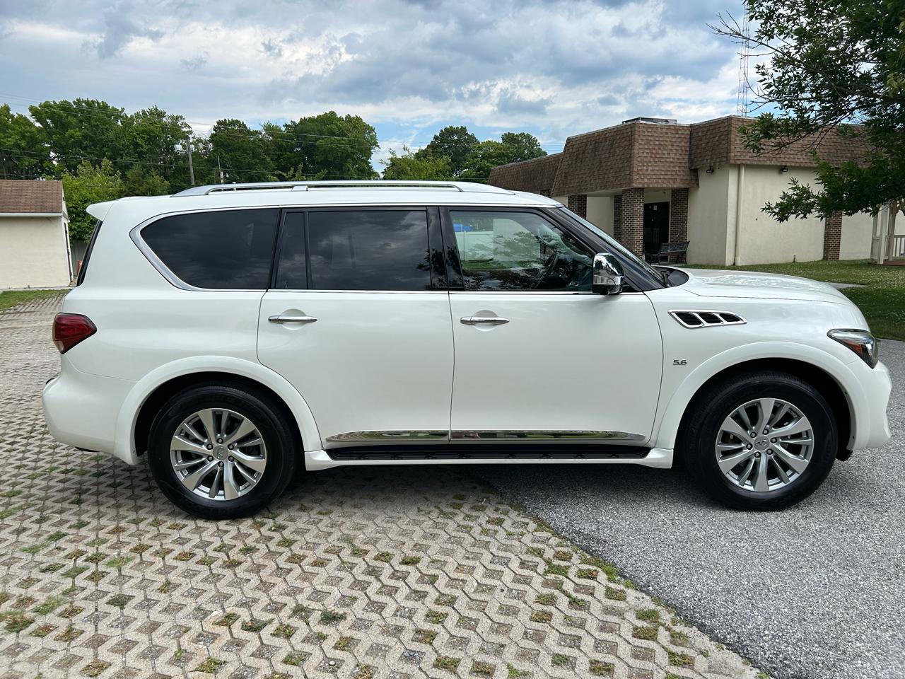 Infiniti QX80 4WD 2016