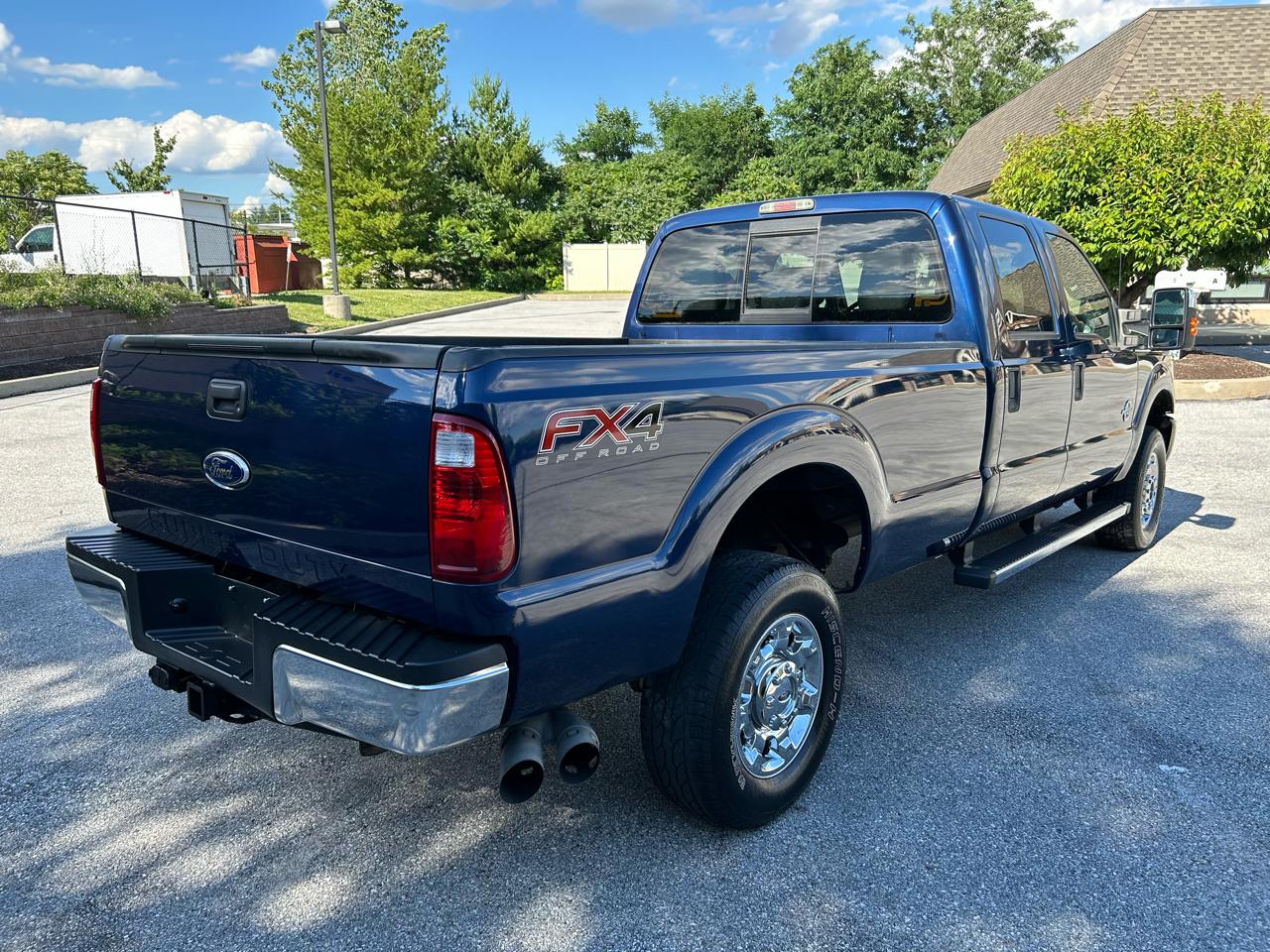 Ford F-350 SD XLT Crew Cab Long Bed 4WD 2012