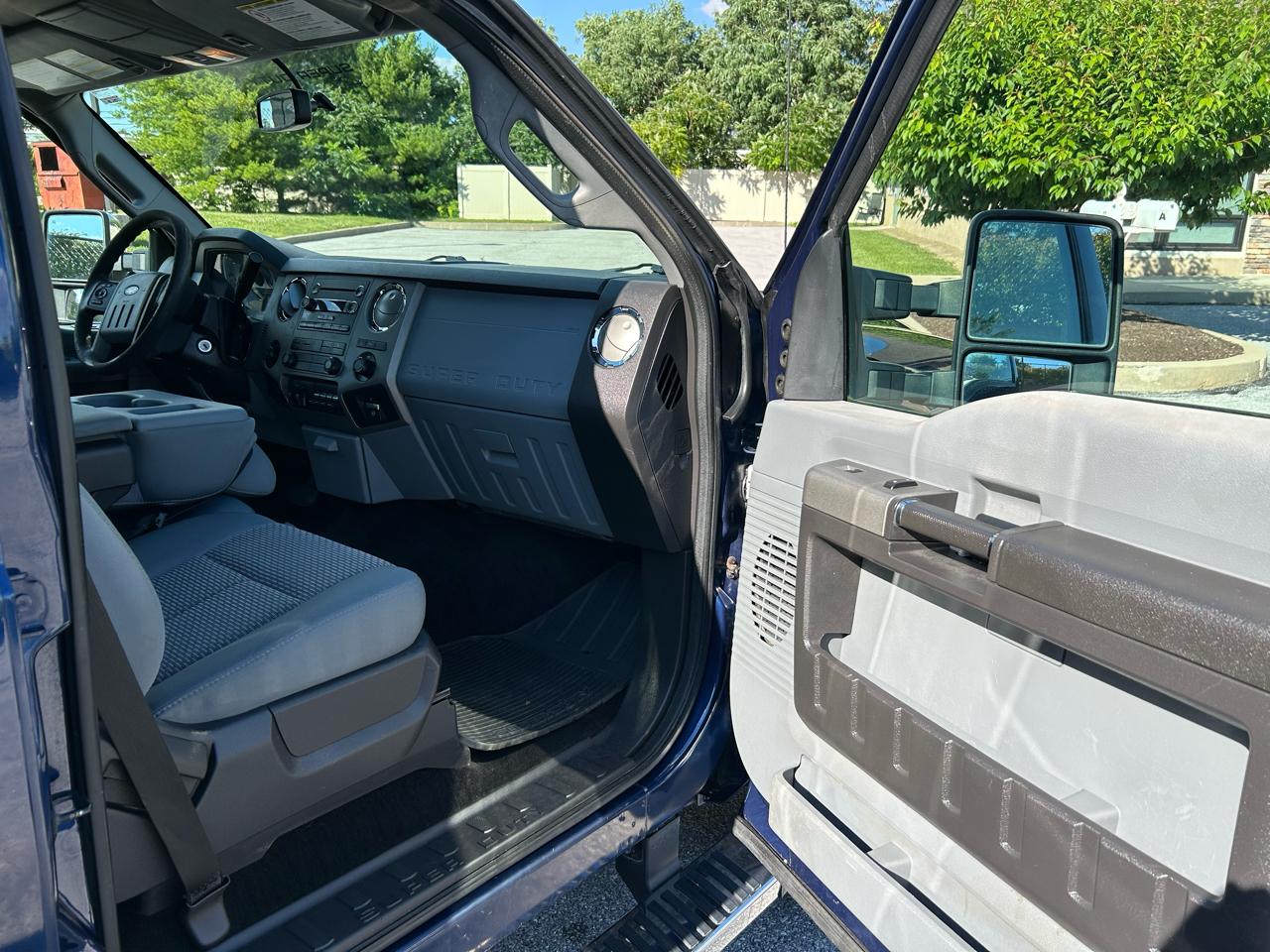 Ford F-350 SD XLT Crew Cab Long Bed 4WD 2012