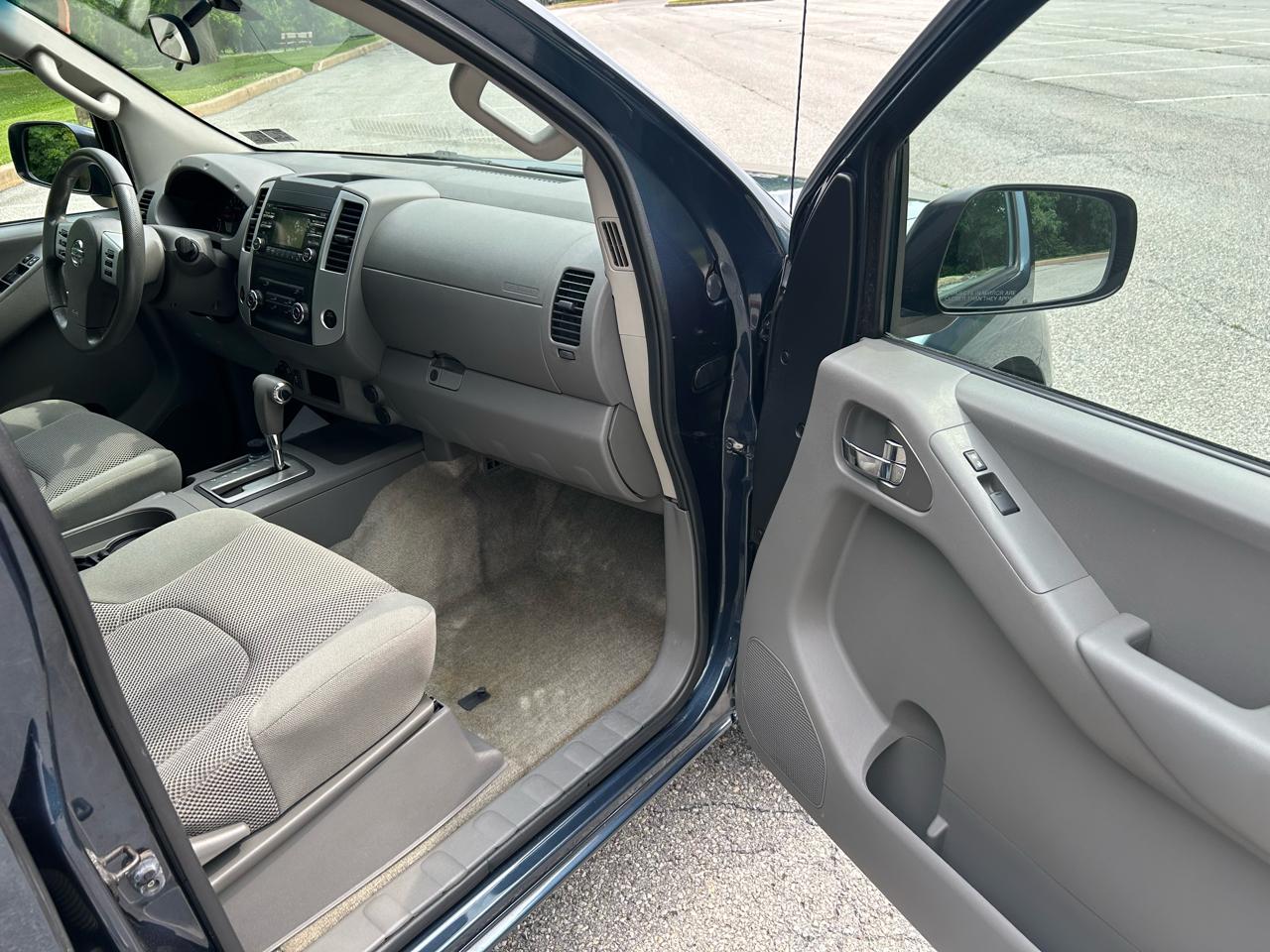 Nissan Frontier PRO-4X Crew Cab 4WD 2014