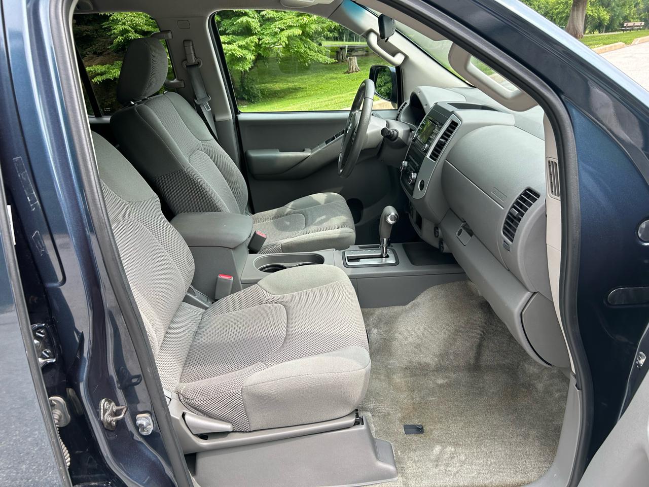 Nissan Frontier PRO-4X Crew Cab 4WD 2014