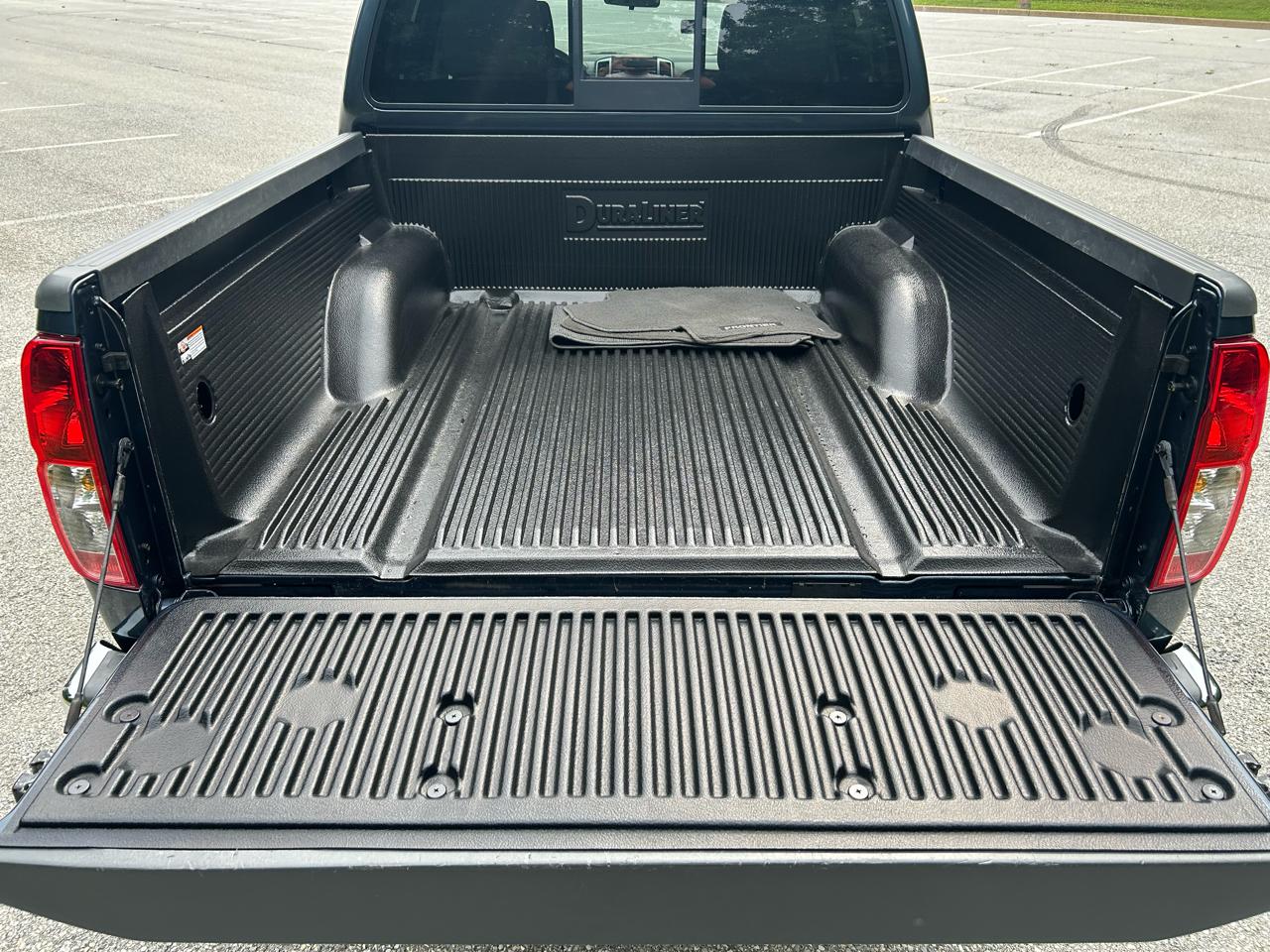 Nissan Frontier PRO-4X Crew Cab 4WD 2014