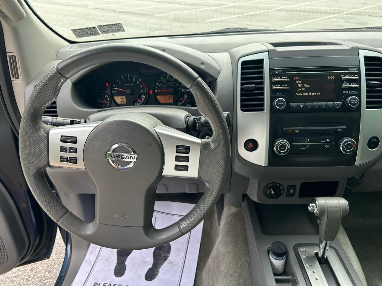 Nissan Frontier PRO-4X Crew Cab 4WD 2014