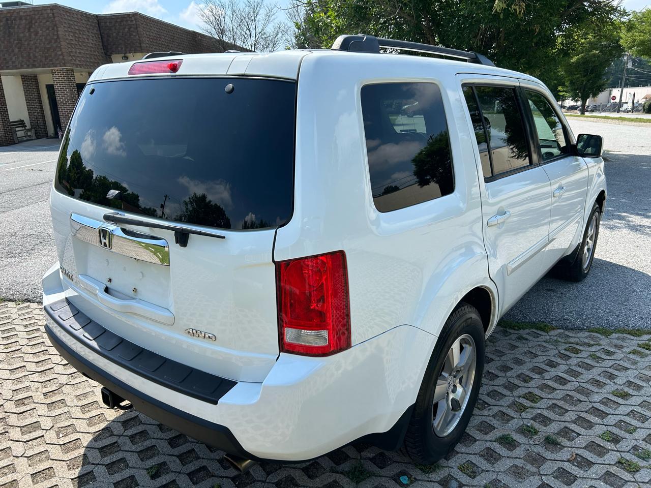 Honda Pilot EX-L 4WD 5-Spd AT 2011