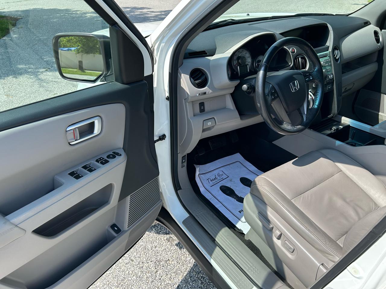 Honda Pilot EX-L 4WD 5-Spd AT 2011