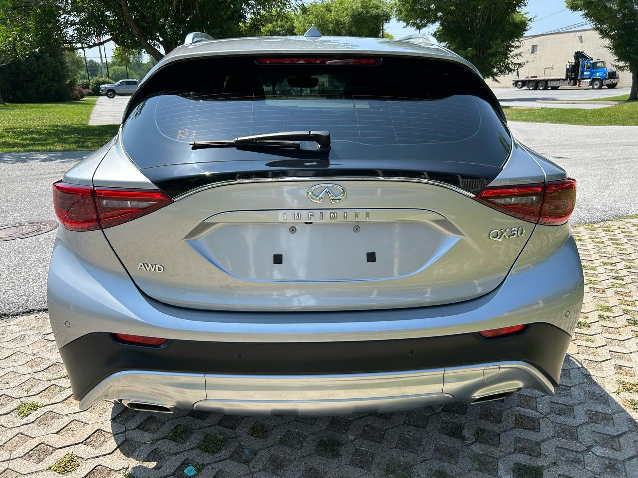 Infiniti QX30 Luxury AWD 2018