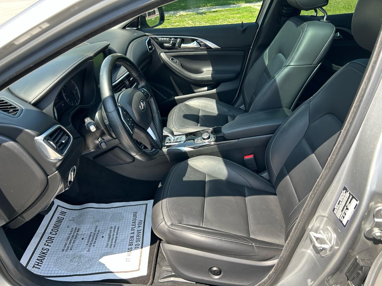 Infiniti QX30 Luxury AWD 2018