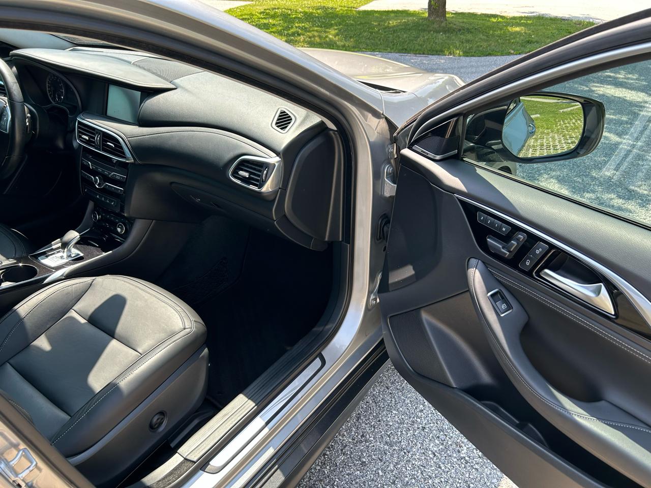 Infiniti QX30 Luxury AWD 2018