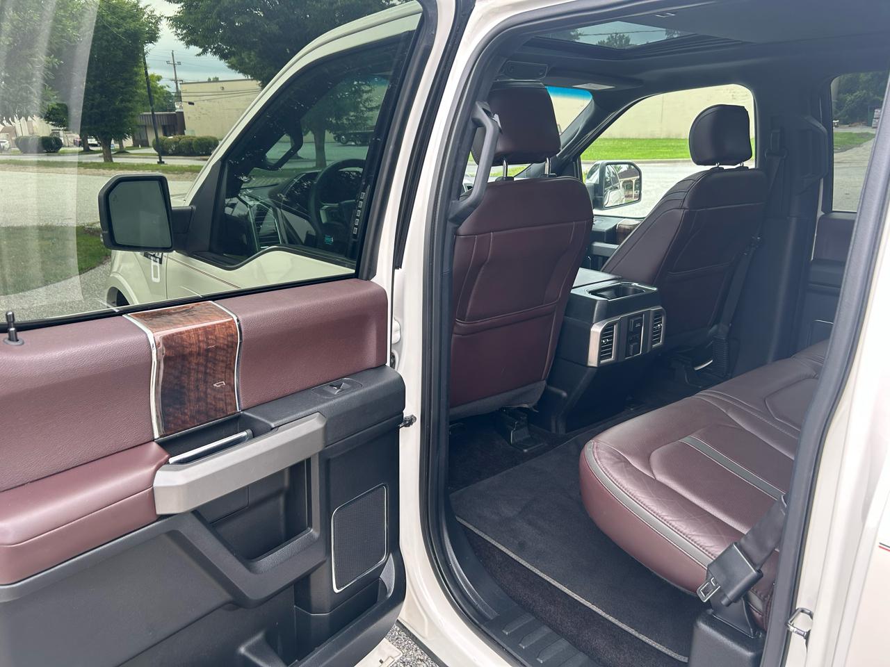 Ford F-150 Platinum SuperCrew 5.5-ft. Bed 4WD 2015
