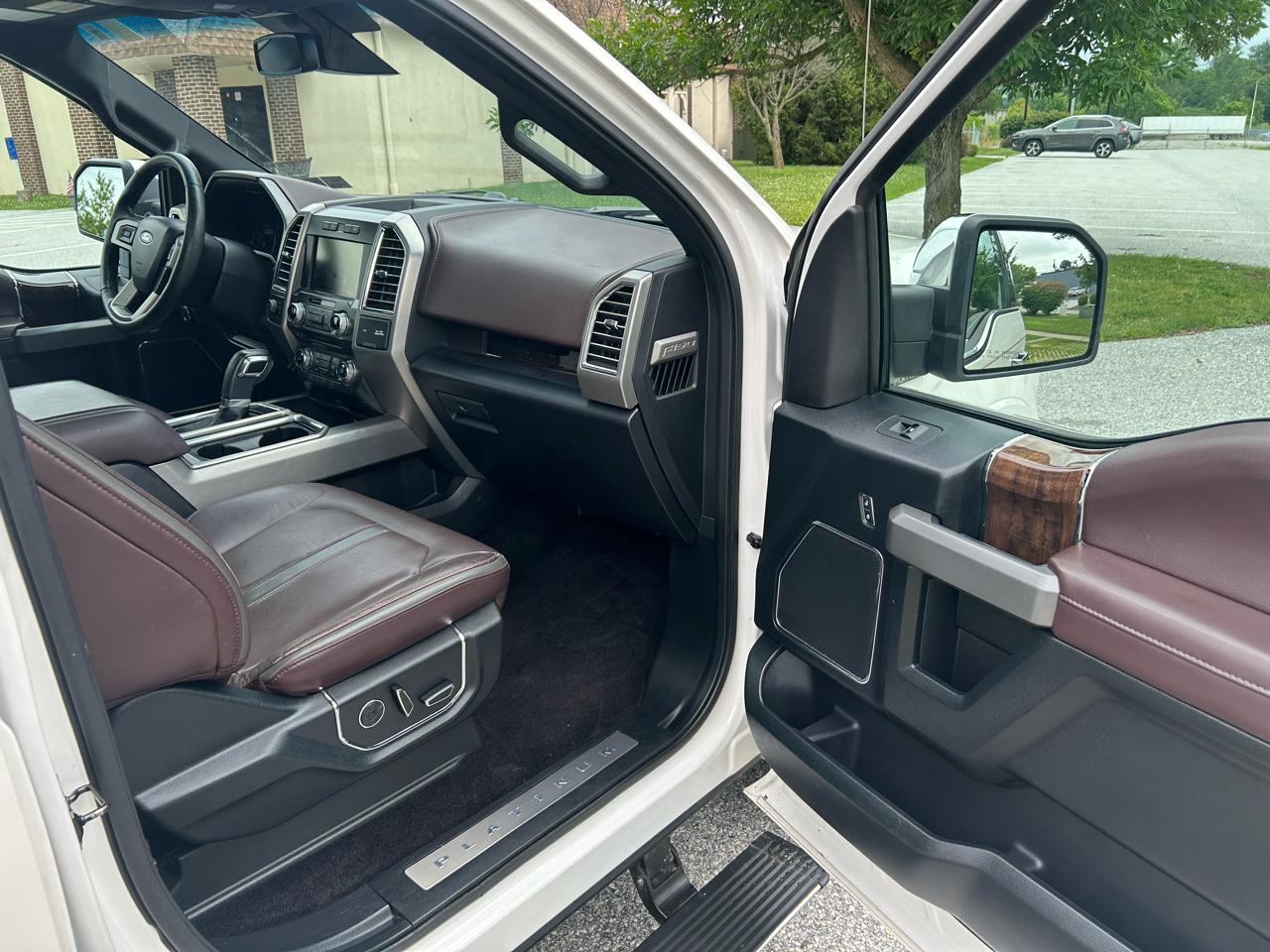 Ford F-150 Platinum SuperCrew 5.5-ft. Bed 4WD 2015
