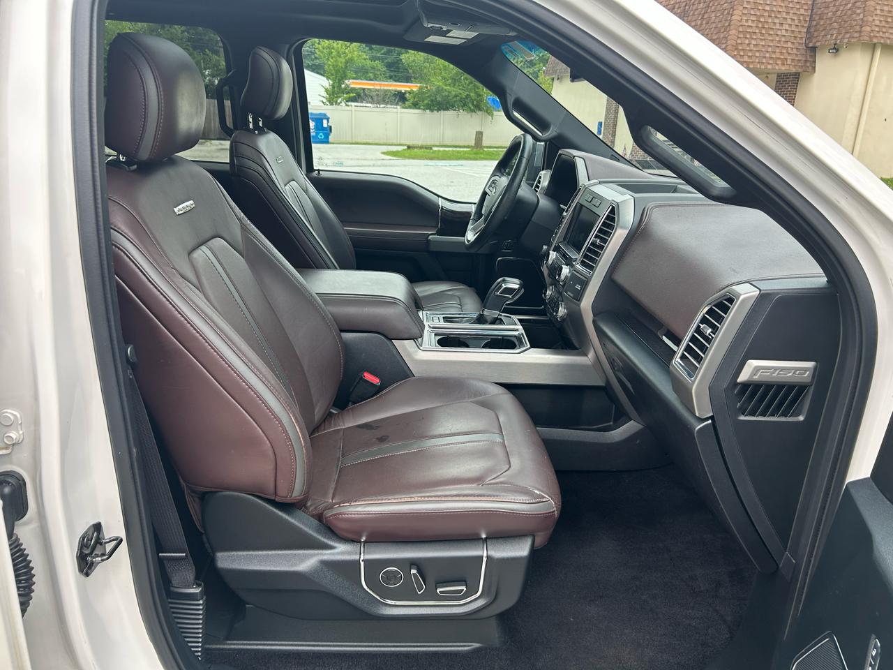 Ford F-150 Platinum SuperCrew 5.5-ft. Bed 4WD 2015