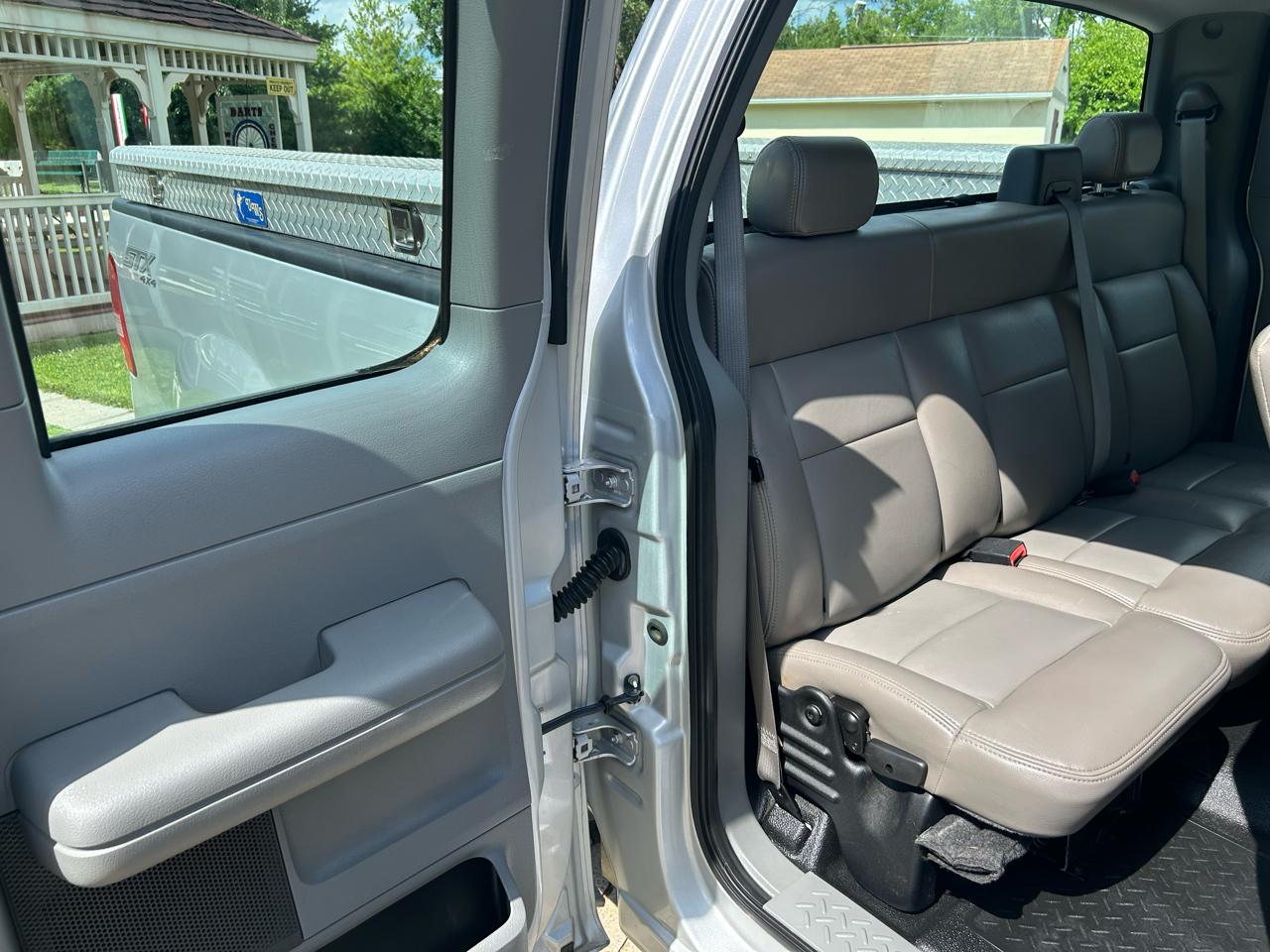 Ford F-150 STX SuperCab 4WD 2006