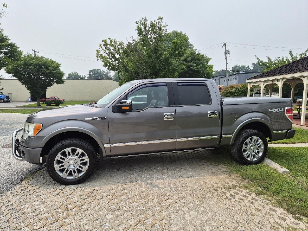 Ford F-150 Lariat SuperCrew 5.5-ft. Bed 4WD 2010