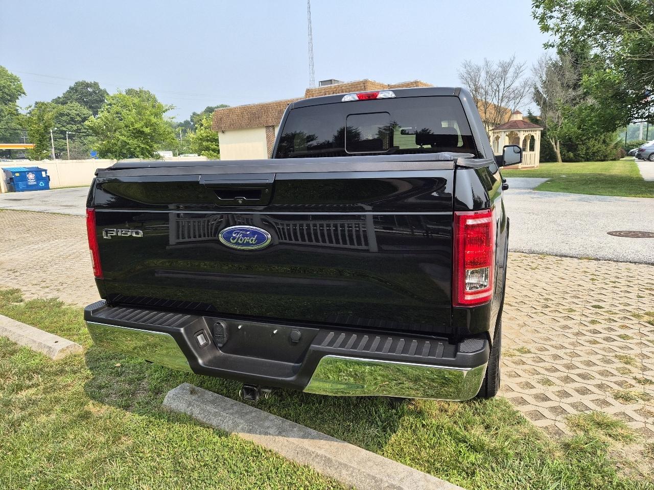 Ford F-150 Lariat SuperCrew 5.5-ft. Bed 4WD 2016