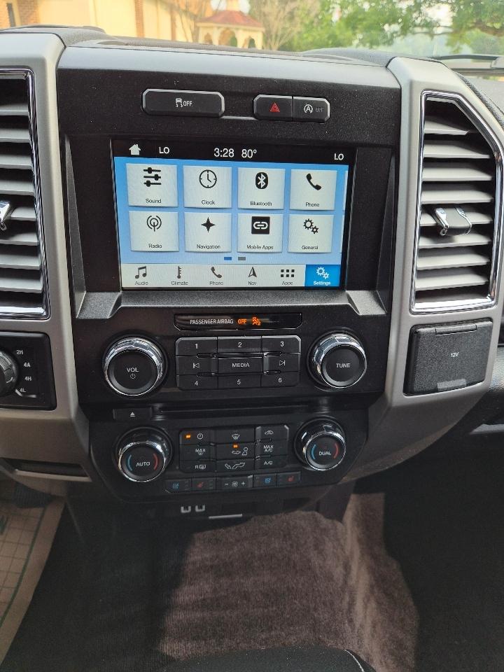 Ford F-150 Lariat SuperCrew 5.5-ft. Bed 4WD 2016