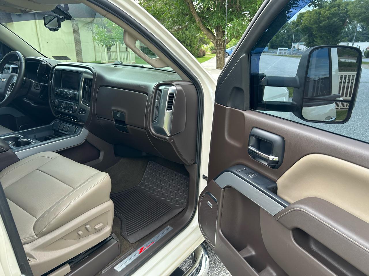 Chevrolet Silverado 1500 2LZ Crew Cab Long Box 4WD 2014