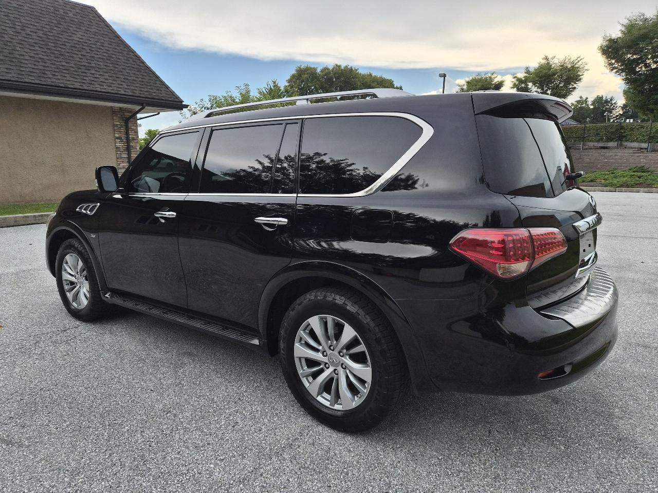 Infiniti QX80 AWD 2017