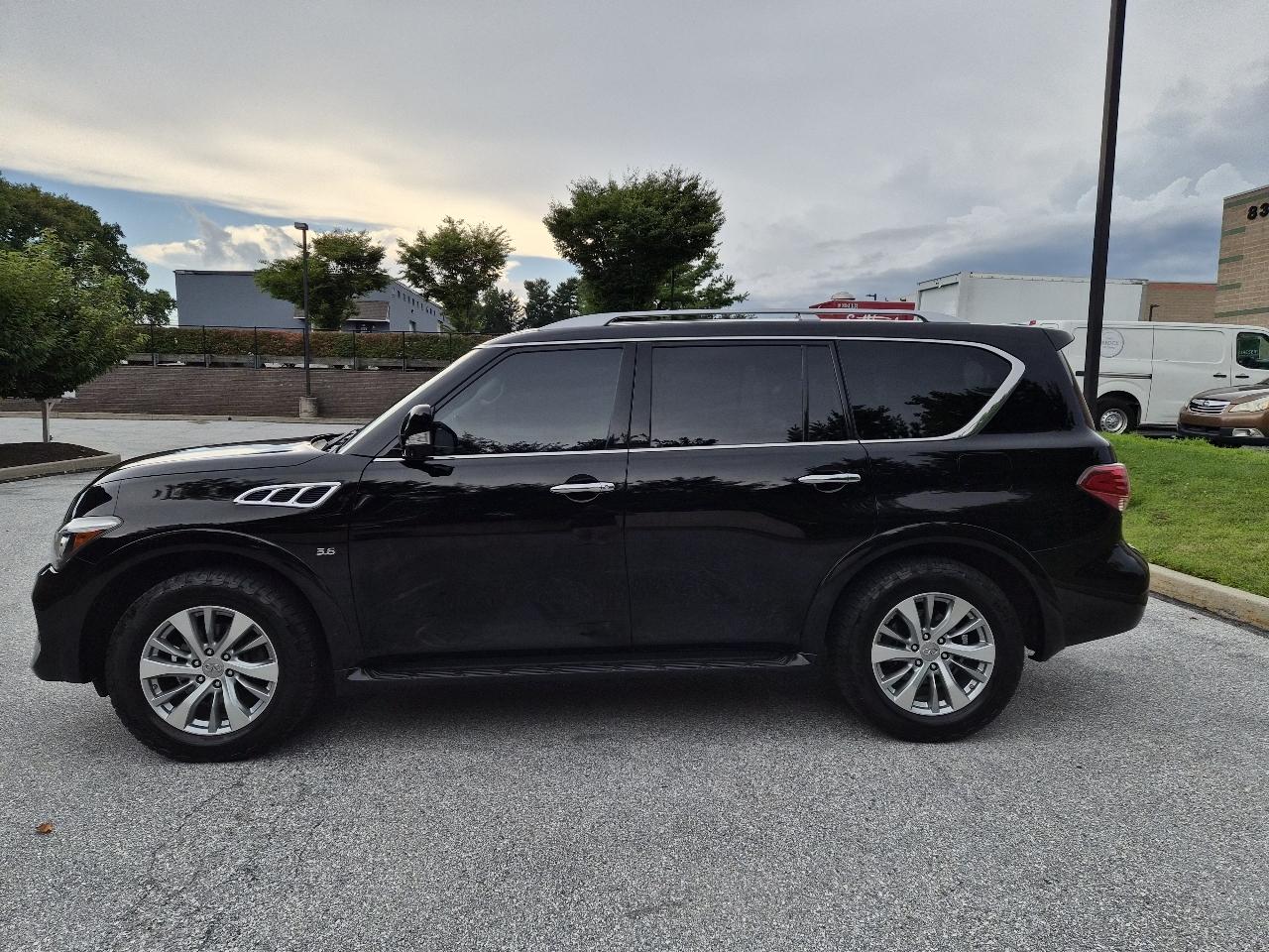 Infiniti QX80 AWD 2017