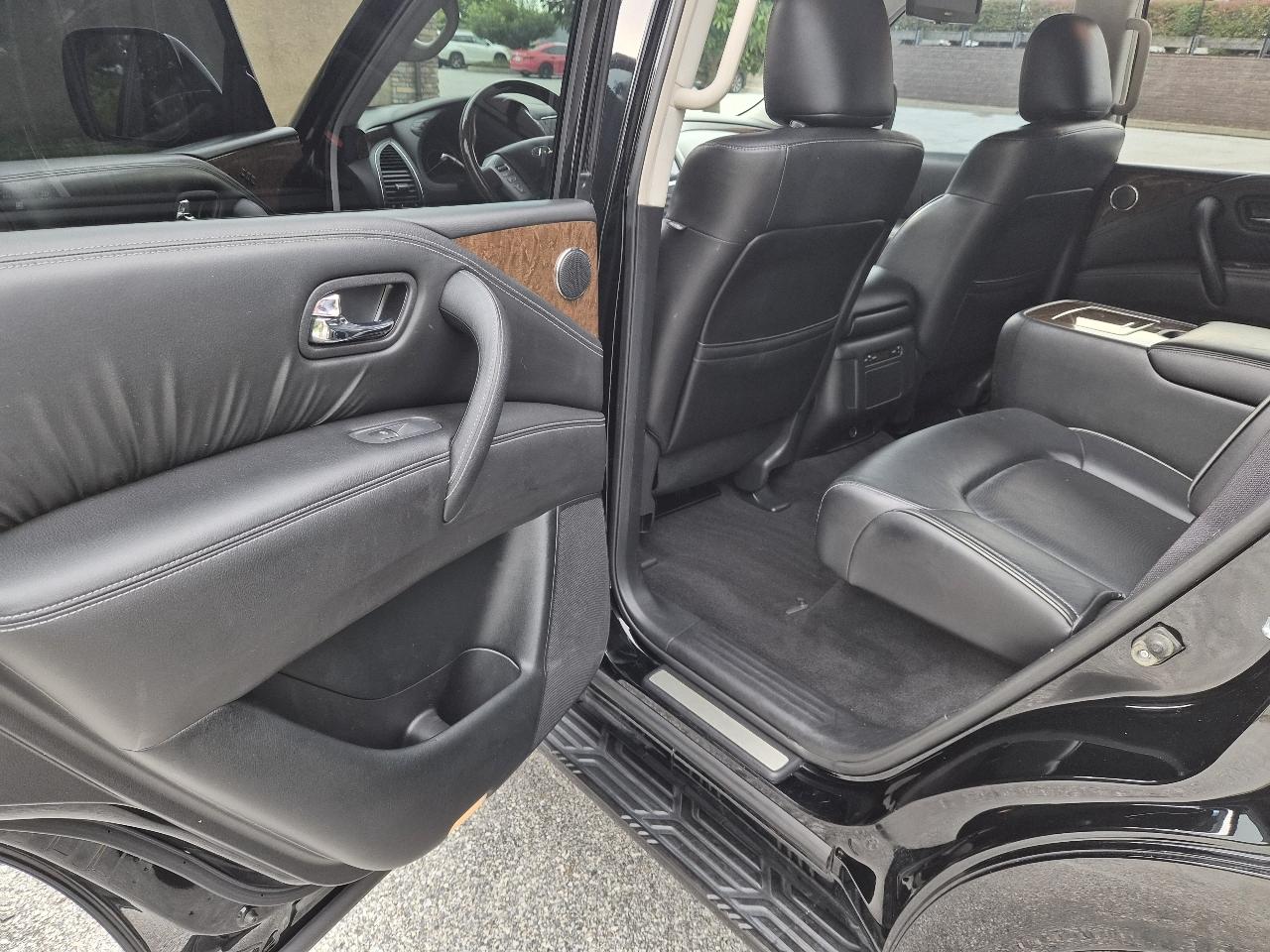 Infiniti QX80 AWD 2017