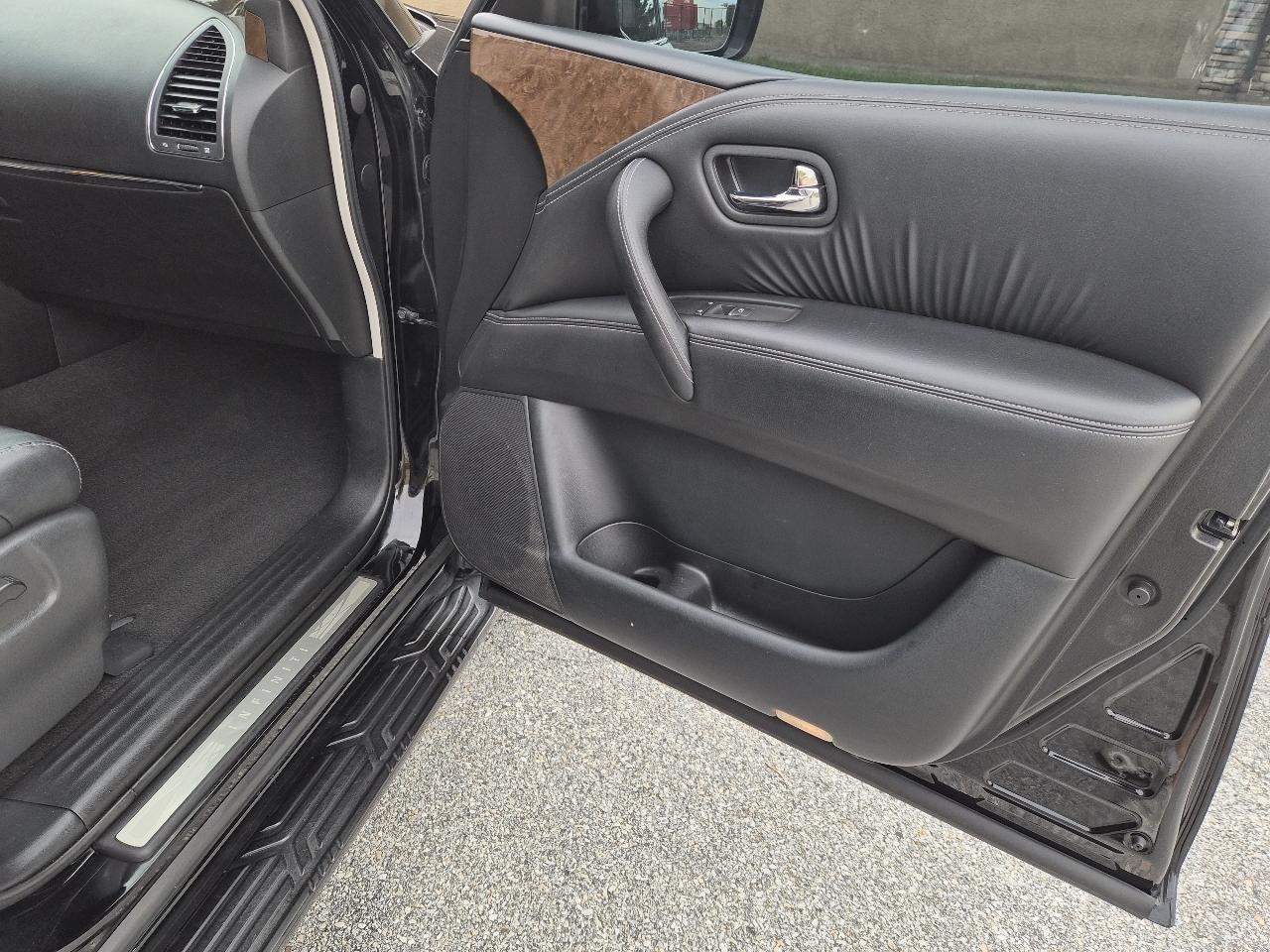 Infiniti QX80 AWD 2017