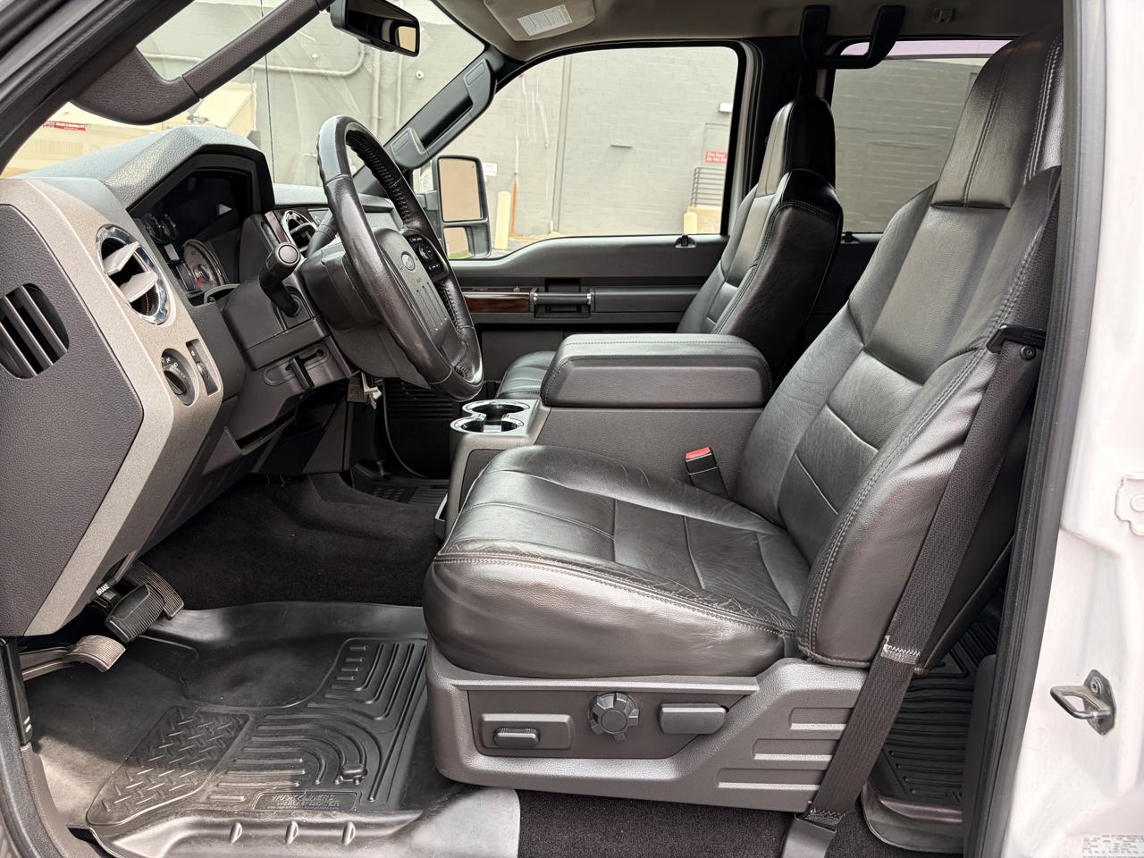 Ford F-250 SD Lariat Crew Cab 4WD 2010