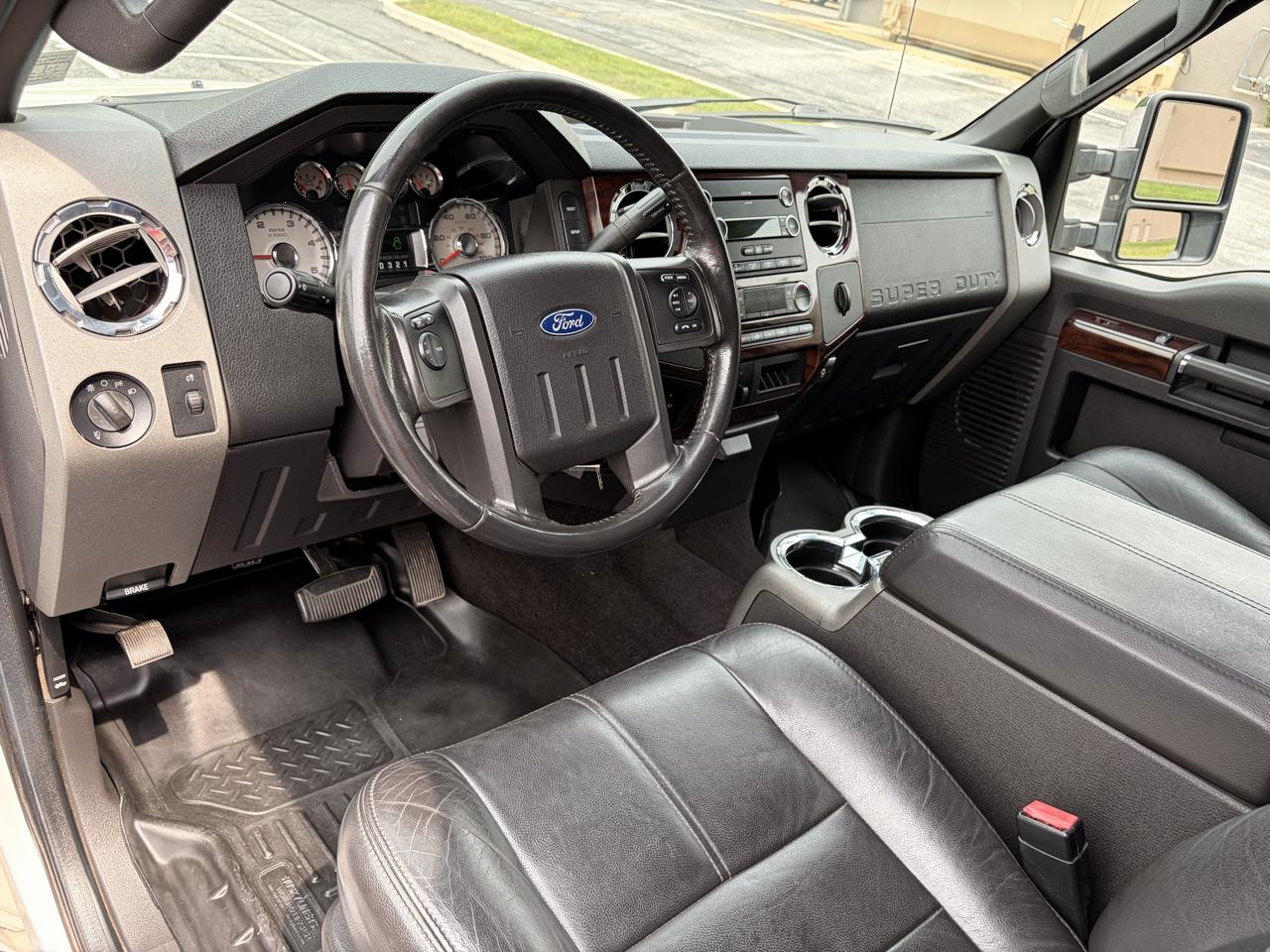 Ford F-250 SD Lariat Crew Cab 4WD 2010
