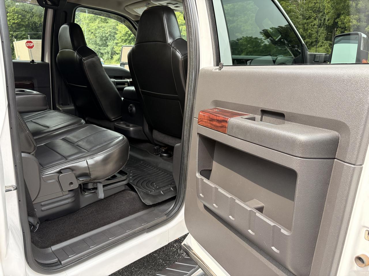 Ford F-250 SD Lariat Crew Cab 4WD 2010