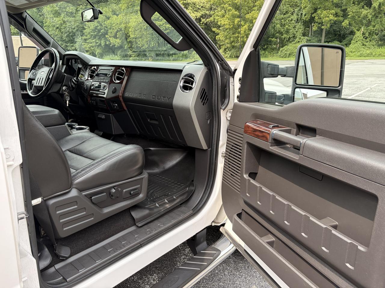 Ford F-250 SD Lariat Crew Cab 4WD 2010
