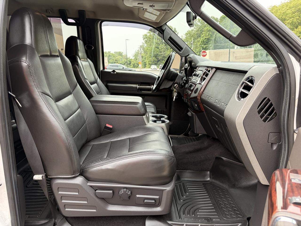 Ford F-250 SD Lariat Crew Cab 4WD 2010