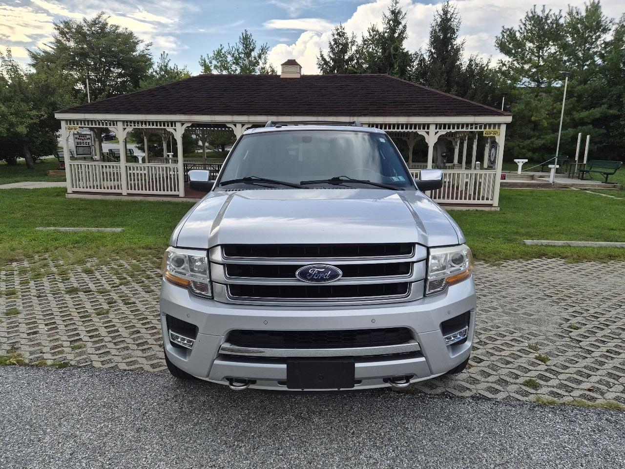 Ford Expedition EL Platinum 4WD 2017