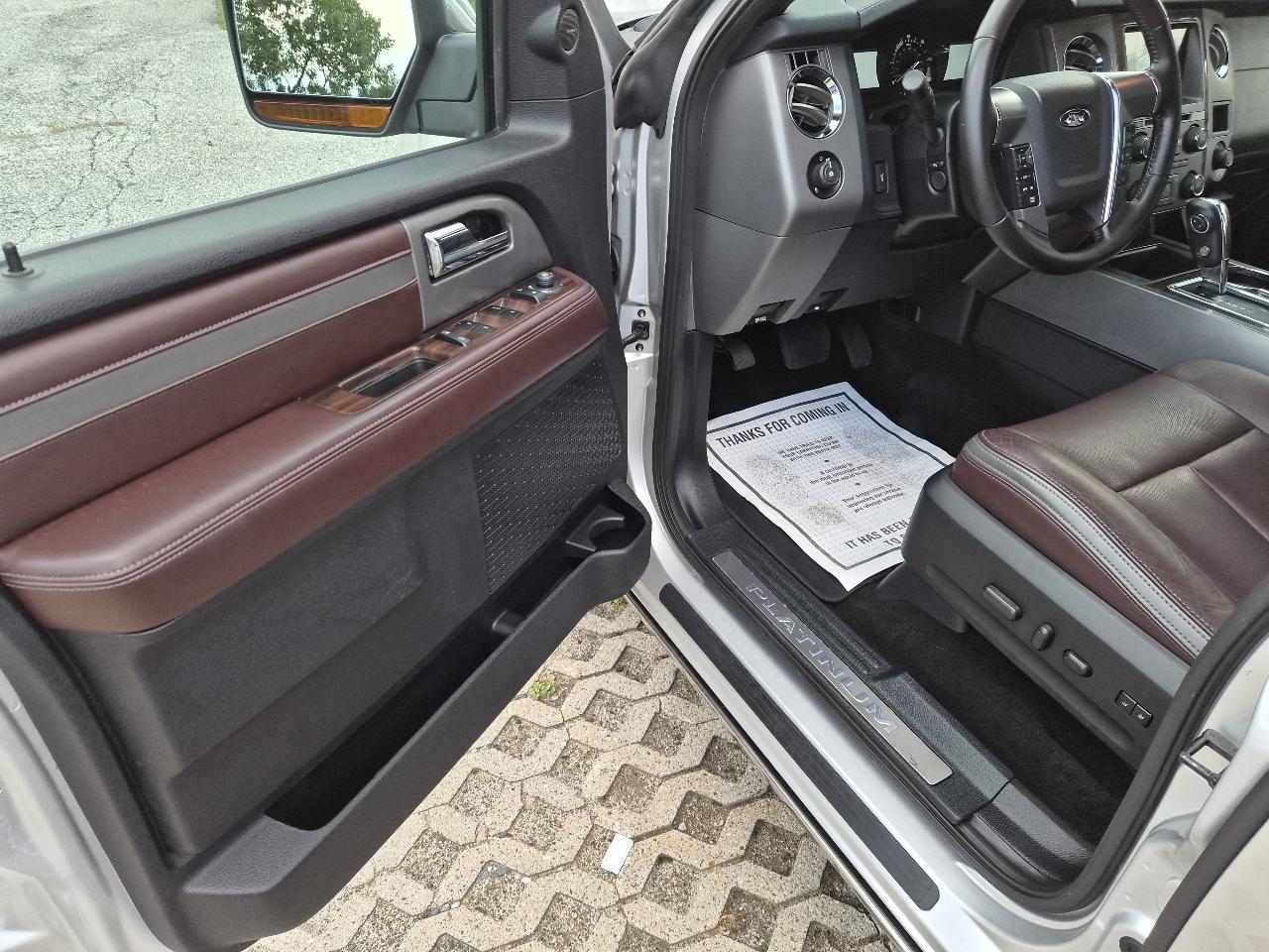 Ford Expedition EL Platinum 4WD 2017
