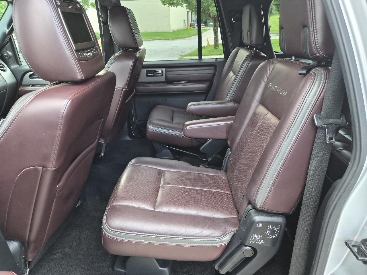 Ford Expedition EL Platinum 4WD 2017