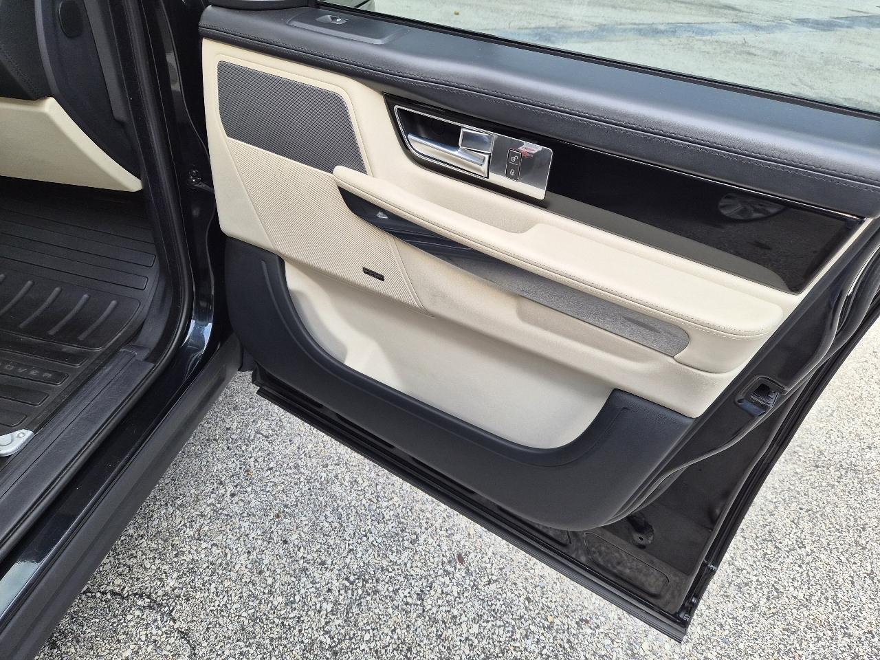Land Rover Range Rover Sport Supercharged 2011
