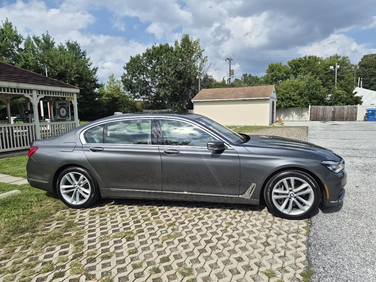 BMW 7-Series 750i xDrive 2016
