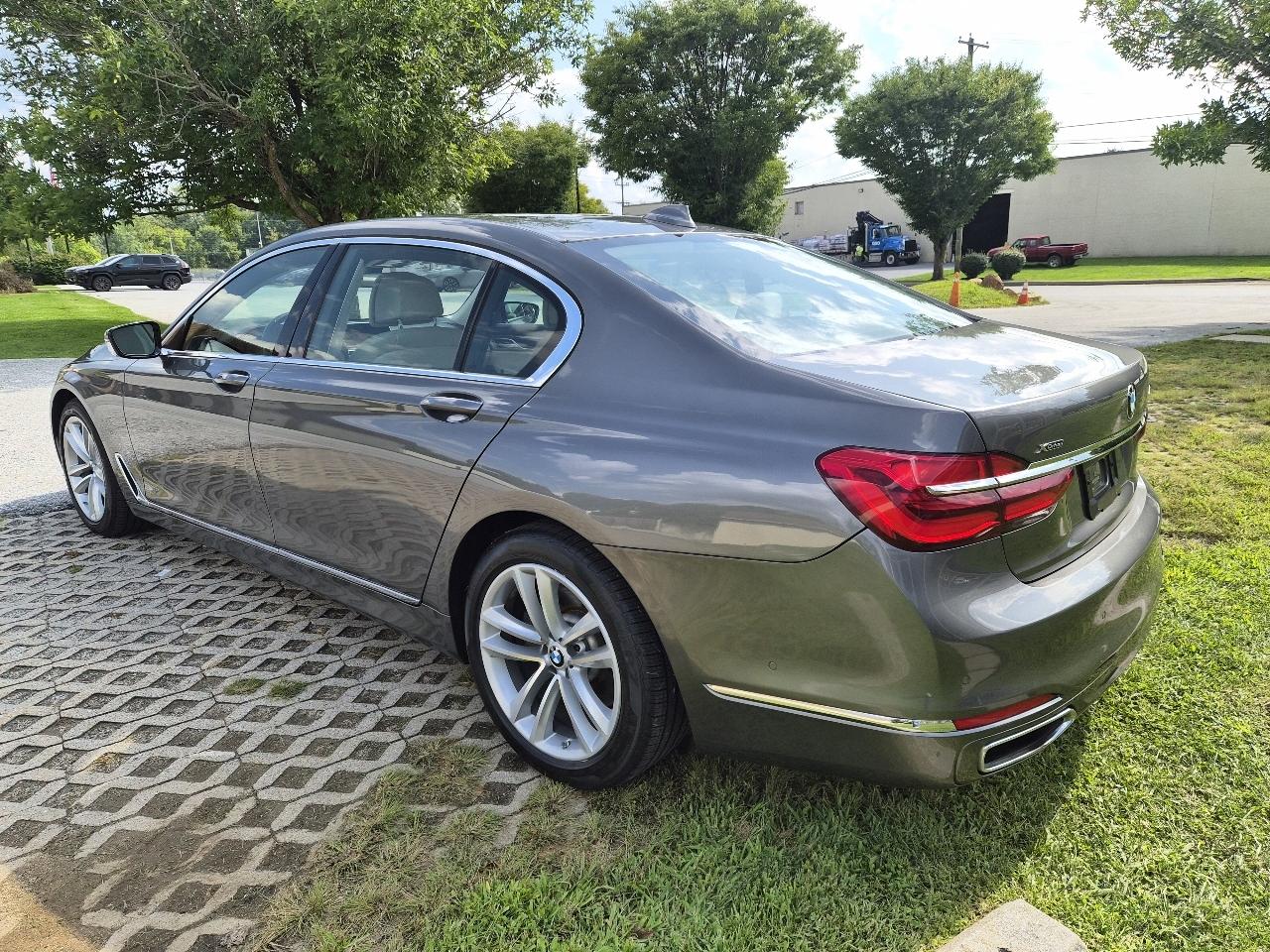 BMW 7-Series 750i xDrive 2016