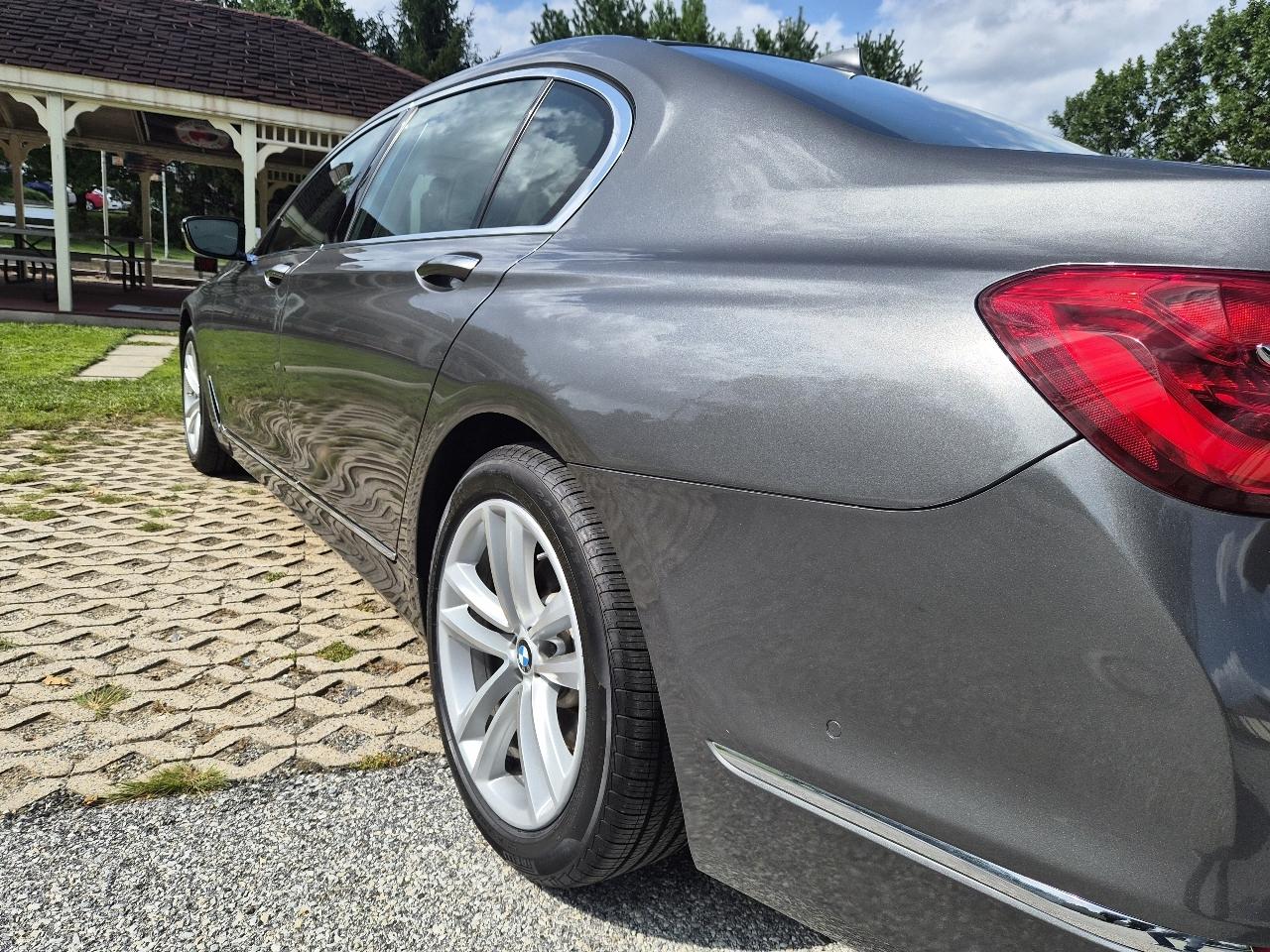 BMW 7-Series 750i xDrive 2016