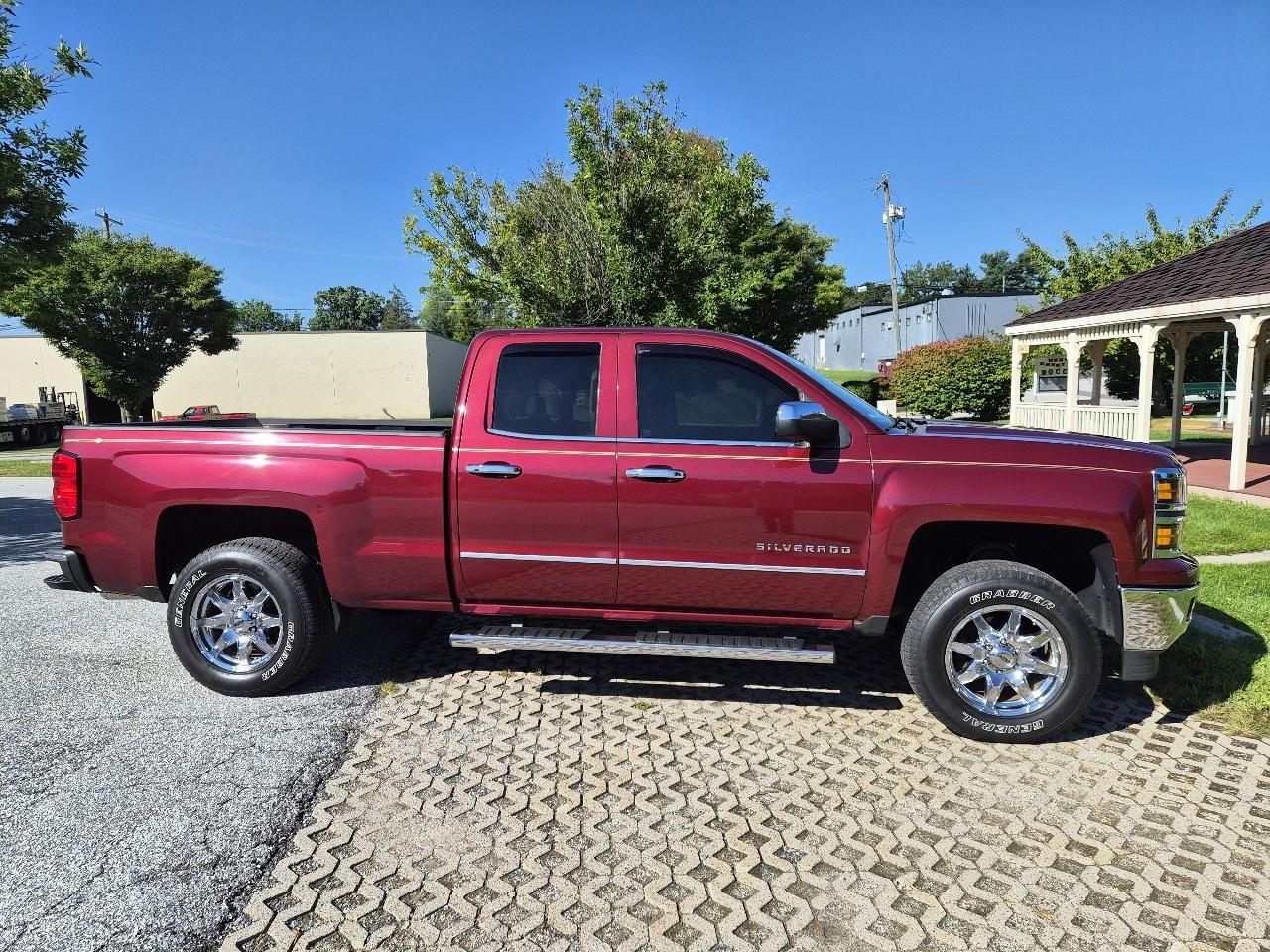 Chevrolet Silverado 1500 2LT Double Cab 2WD 2014