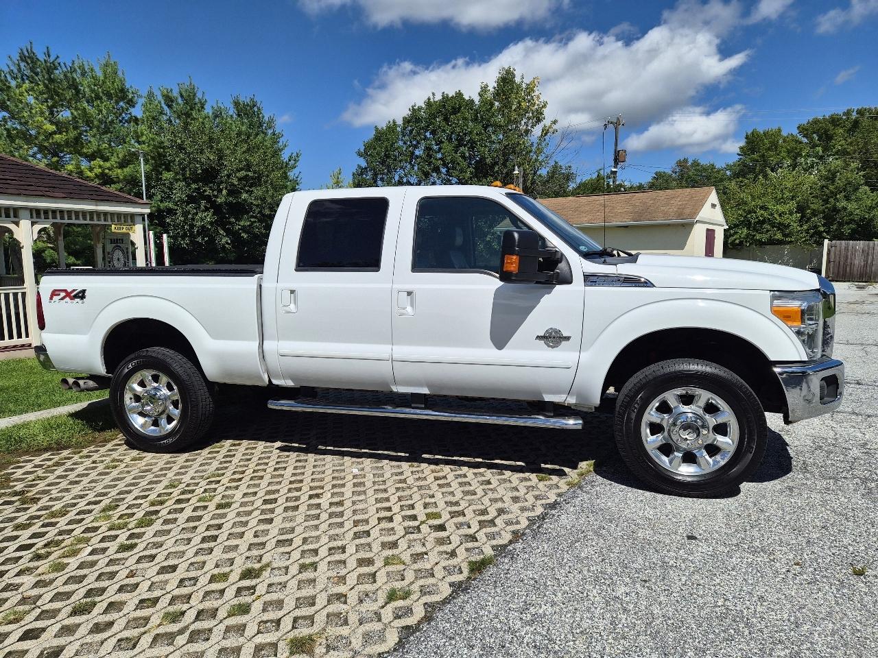 Ford F-350 SD Lariat Crew Cab 4WD 2014