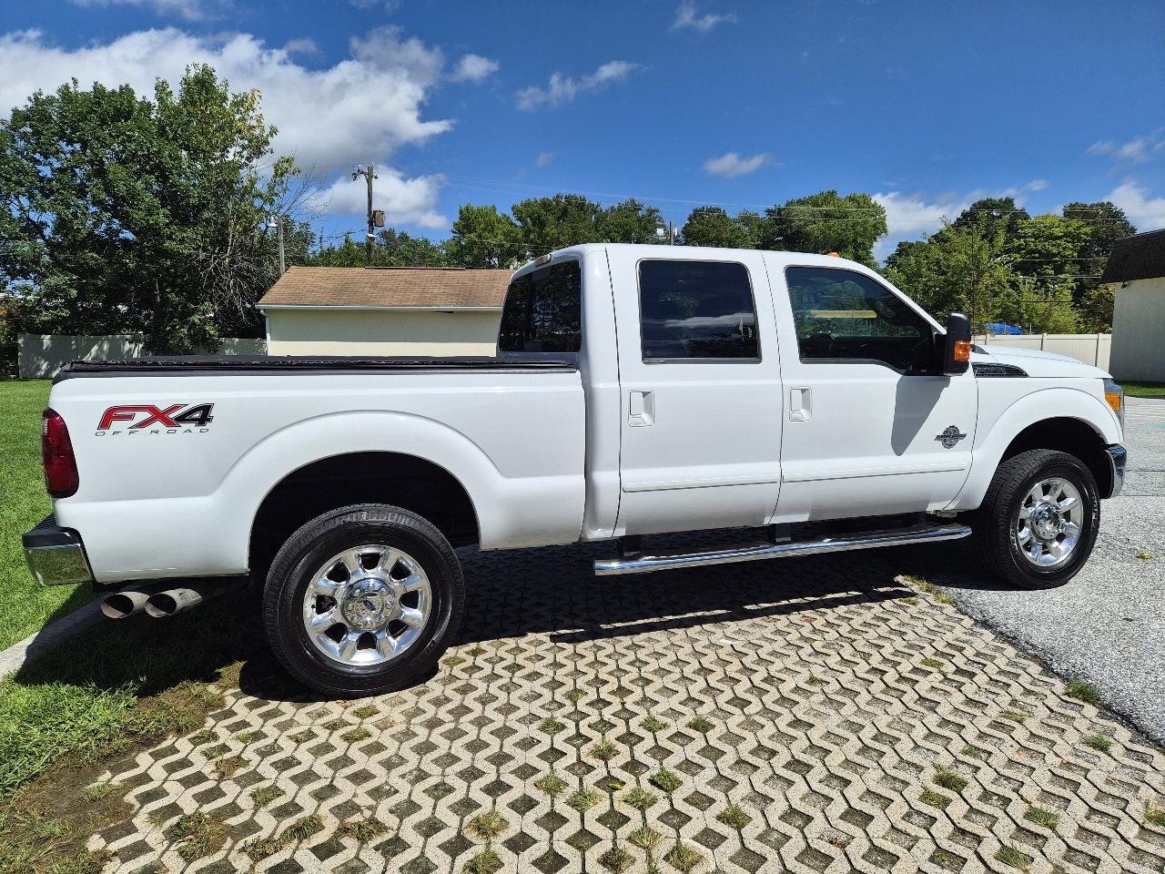 Ford F-350 SD Lariat Crew Cab 4WD 2014