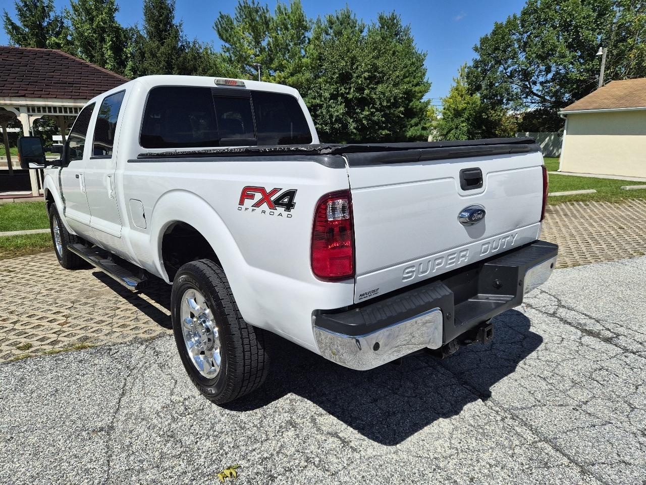 Ford F-350 SD Lariat Crew Cab 4WD 2014